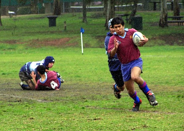 Under 16s - Kabul runs in the rain